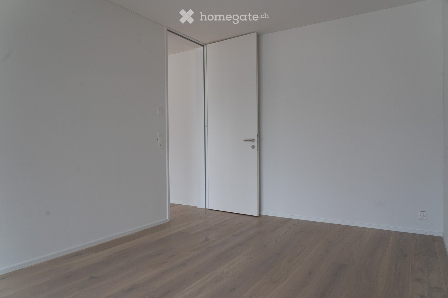 Erstbezug: Hochwertige 3.5-Zi-Wohnung, ca. 100 qm, Seesicht, Terrasse + 2 TG-Plätze, E-Ladestation - Bild 5