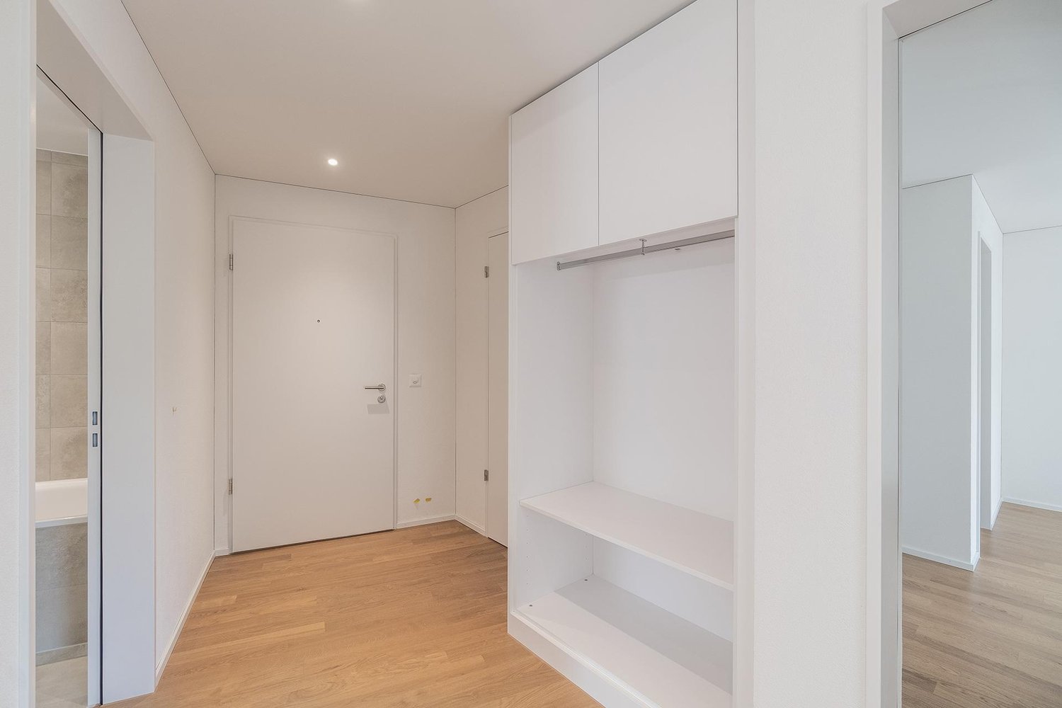 Erstbezug in stilvolle Dachwohnung - mattenpark.ch - Bild 2