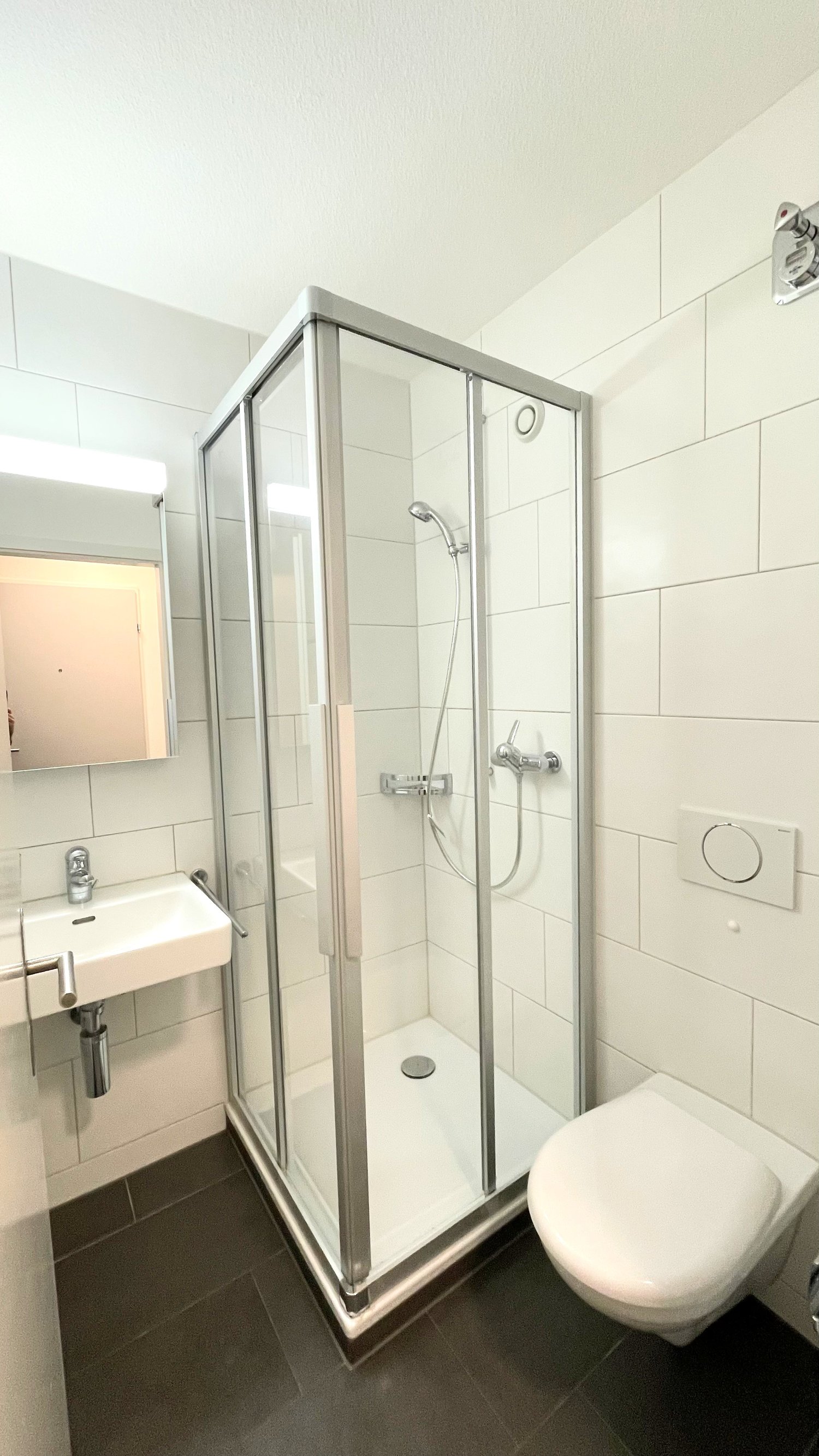 Moderne 1½-Zimmerwohnung Erdgeschoss - Z8, Objekt 22, DuscheWC