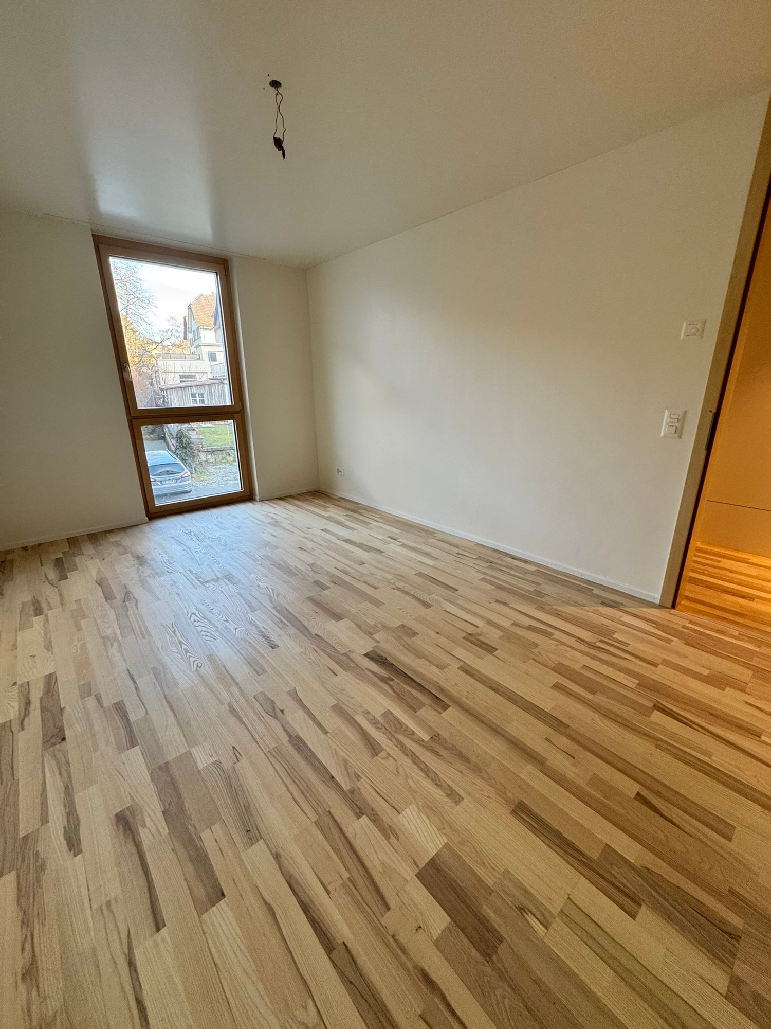 Moderne 3.5-Zimmerwohnung mit Balkon - Bild 6