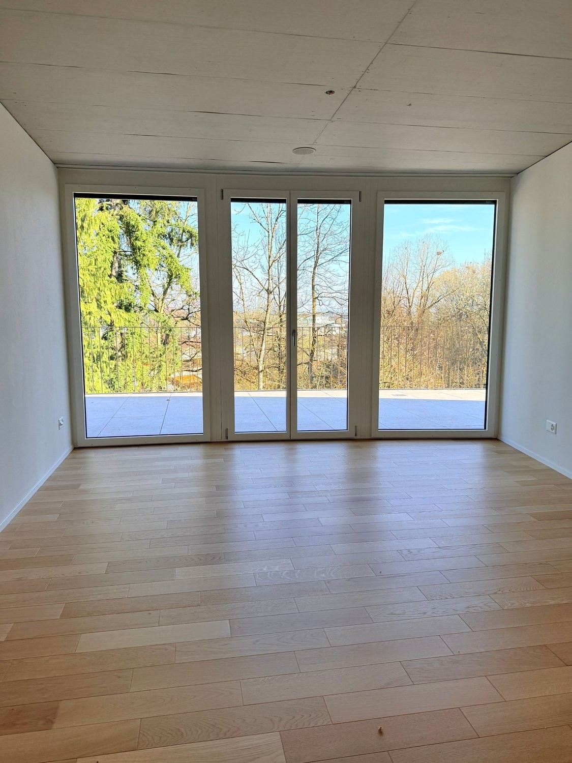 Exklusive 3.5-Zimmer-Attikawohnung mit grosser Terrasse - Zimmer