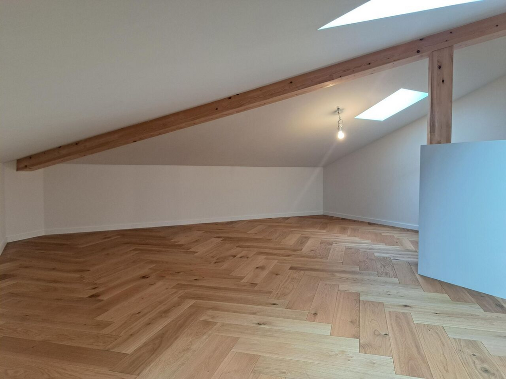 Duplex 4.5 pièces centre ville 115 m2 avec terrasse en toit - 1220_68f2451bef10e4.19063401.jpg