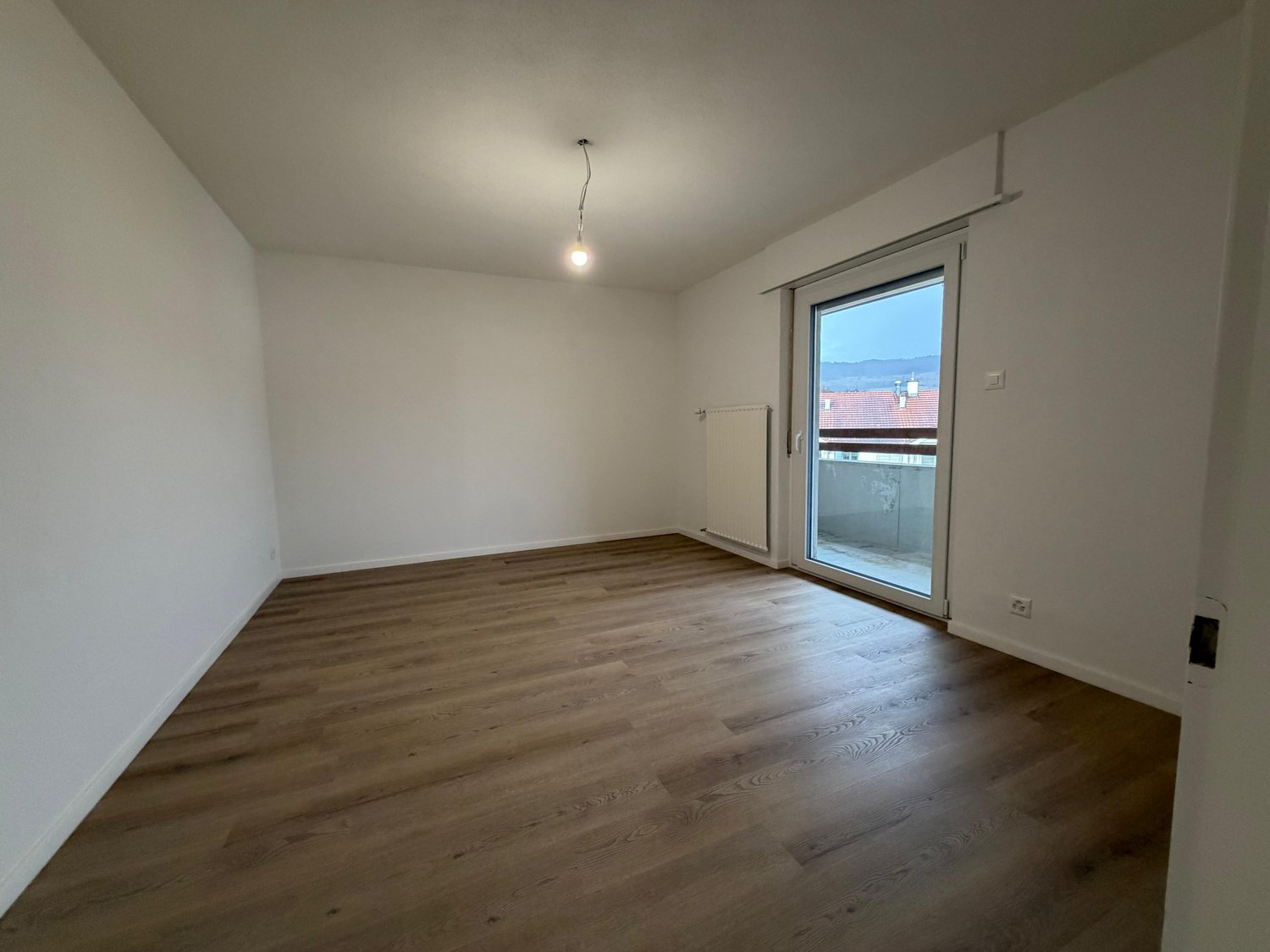 Moderne 4-Zimmer Dachgeschoss Wohnung – Erstbezug nach hochwertiger Kernsanierung - Bild 6