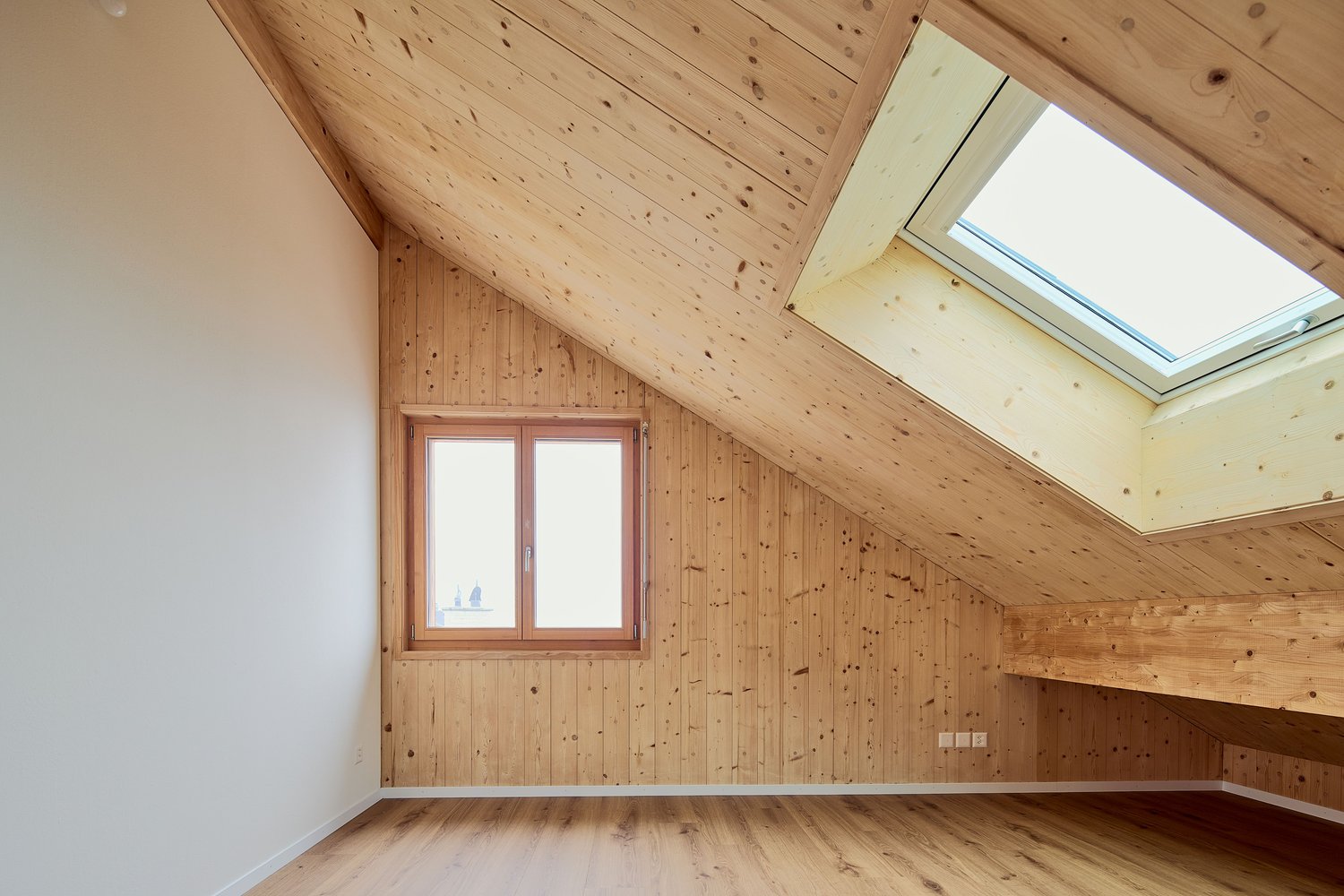 Stilvoll wohnen mit beeindruckendem Panorama - Bild 13