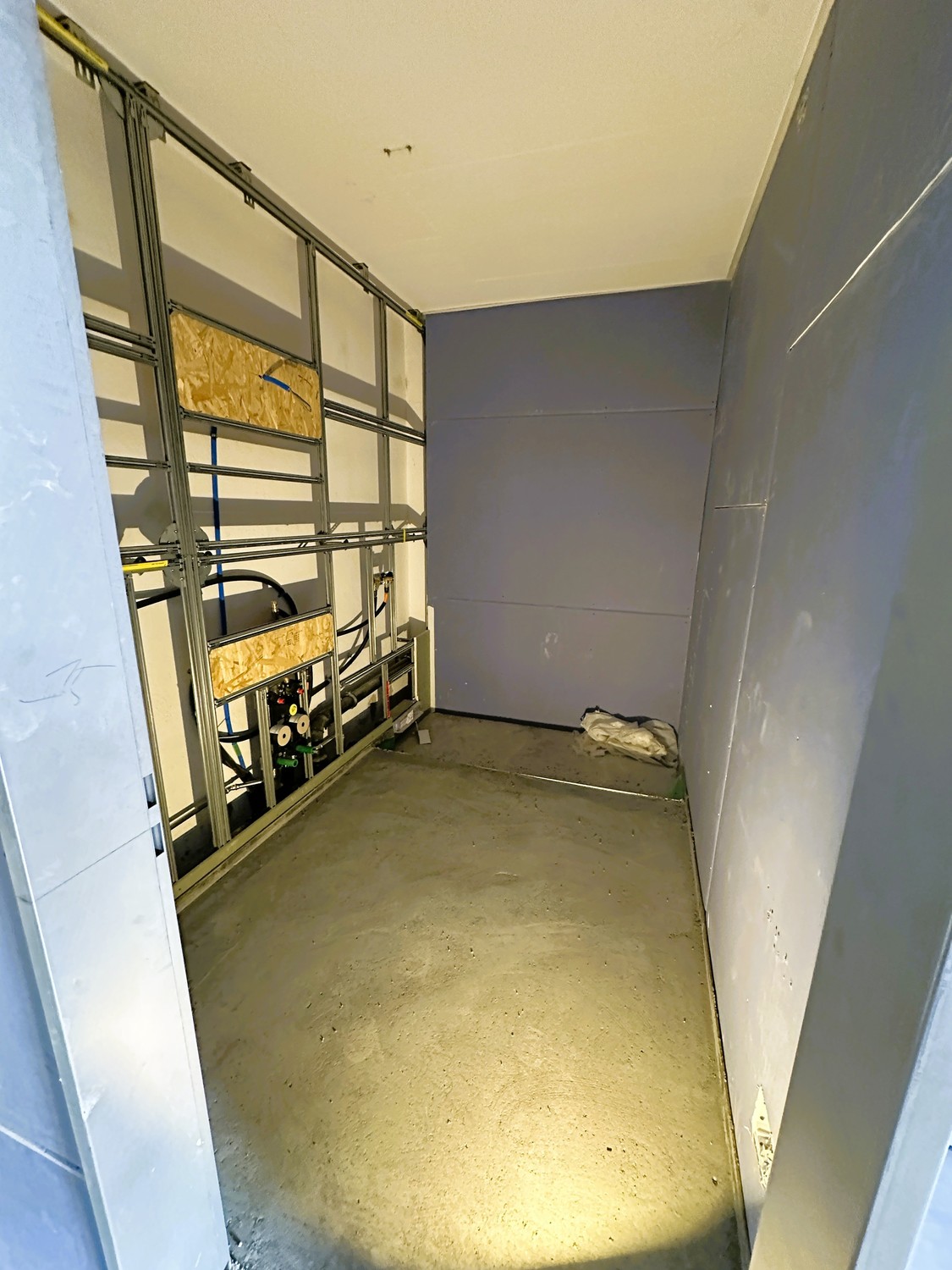 Wohnen mit Industrie-Chic in der ehemaligen Bschüssig - Nasszelle Dusche/WC