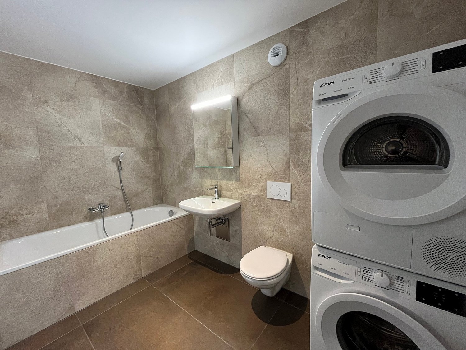 05702 - Appart. 4½ PCES - IMP. CHAMP-RIOND 26 - MATRAN - Bild 8