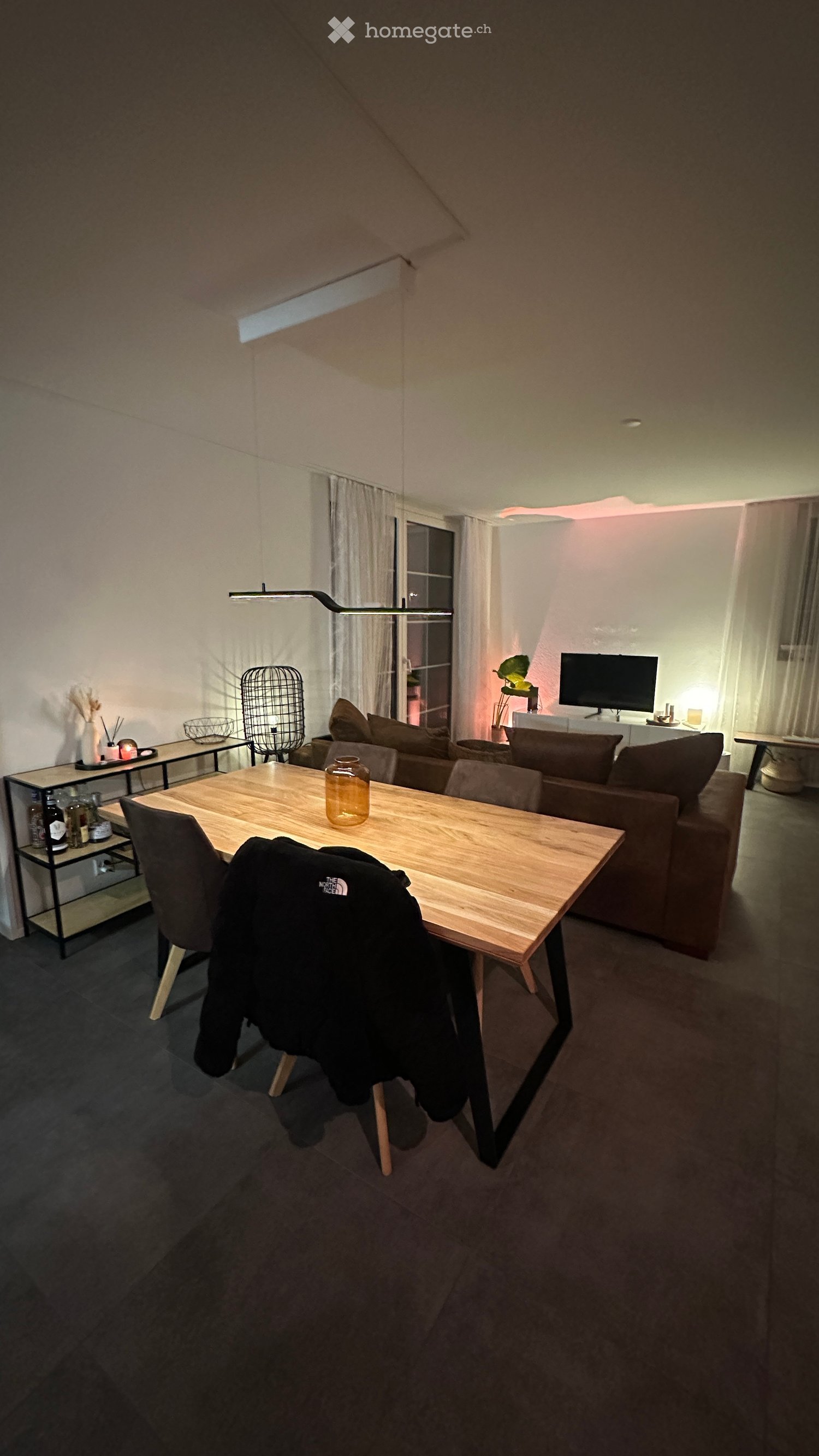 Moderne 3.5-Zimmer-Wohnung mit Sitzplatz - Bild 1