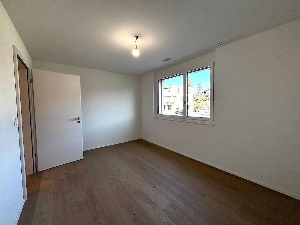 ERSTBEZUG! Exklusive 4.5-Zimmerwohnung in Alterswil - Bild 4