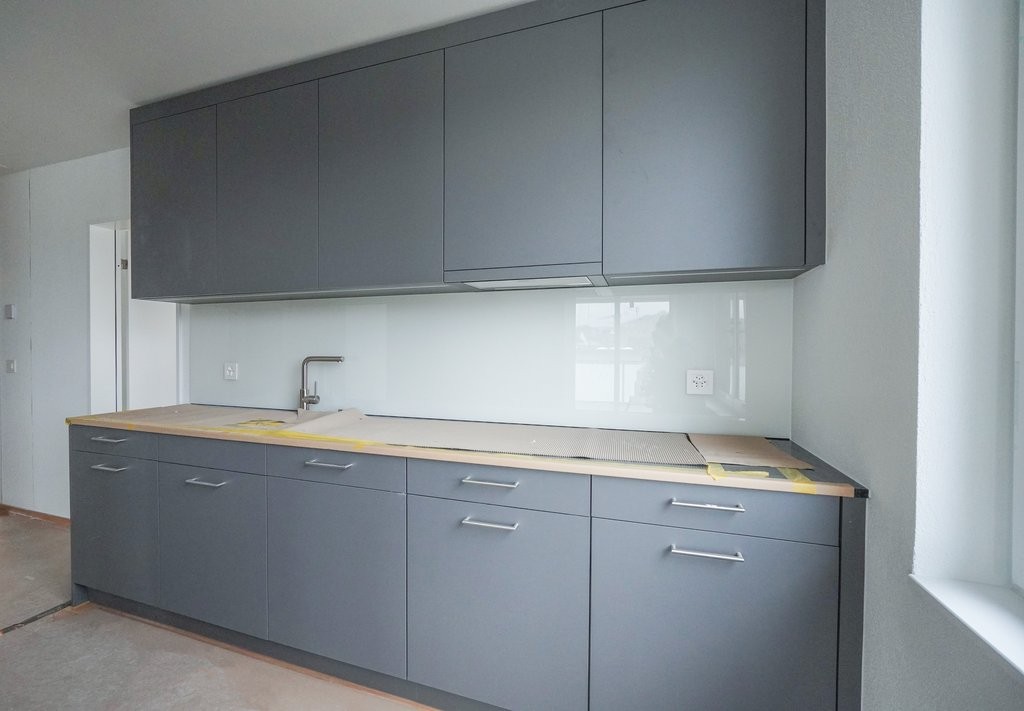 ERSTVERMIETUNG IN LIESTAL - jede Wohnung mit eigenem Waschturm - Kueche_2.jpg