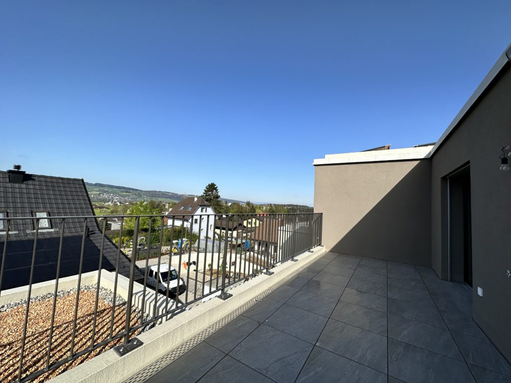 Schlossblick - Uster - Terrasse Attikawohnung mit Weitsicht