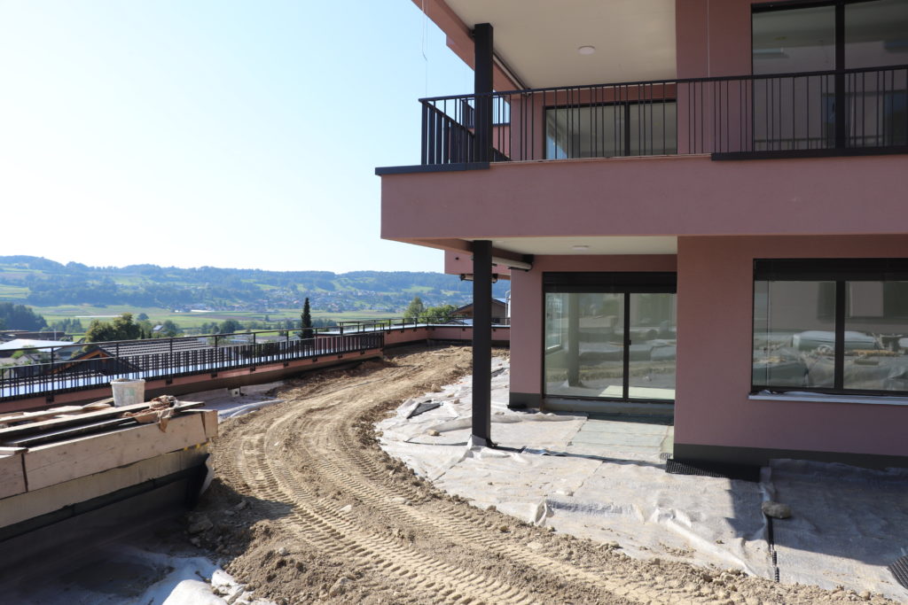 Familienwohnung mit Aussicht und Garten - Bild 2