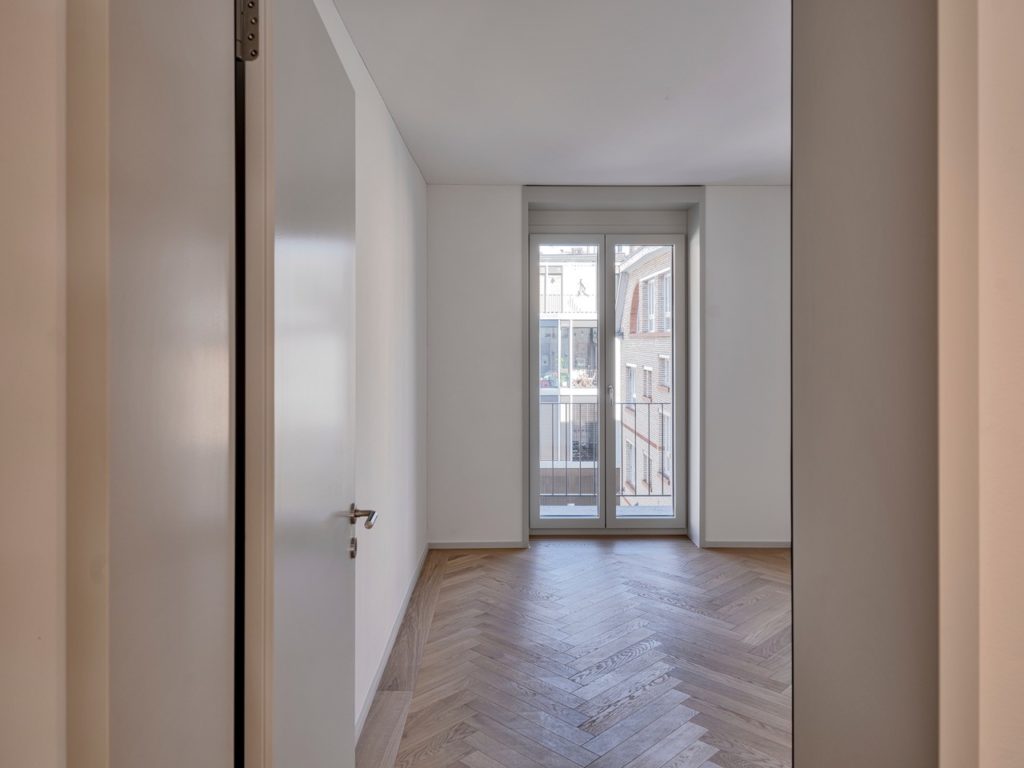 Hochwertig sanierte Wohnung im Kreis 4 - 301Zimmer