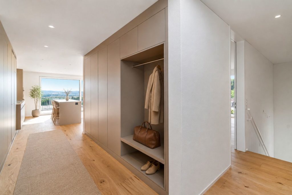 Lichtdurchflutete Attika-Maisonette mit Weitsicht und privatem Garten - Bild 4