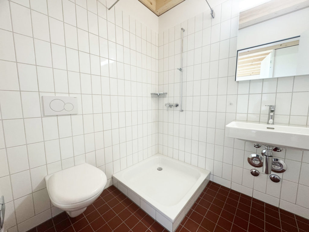Hochwertige 4.5-Zimmer Gartenwohnung in Niederhasli - Bild 5