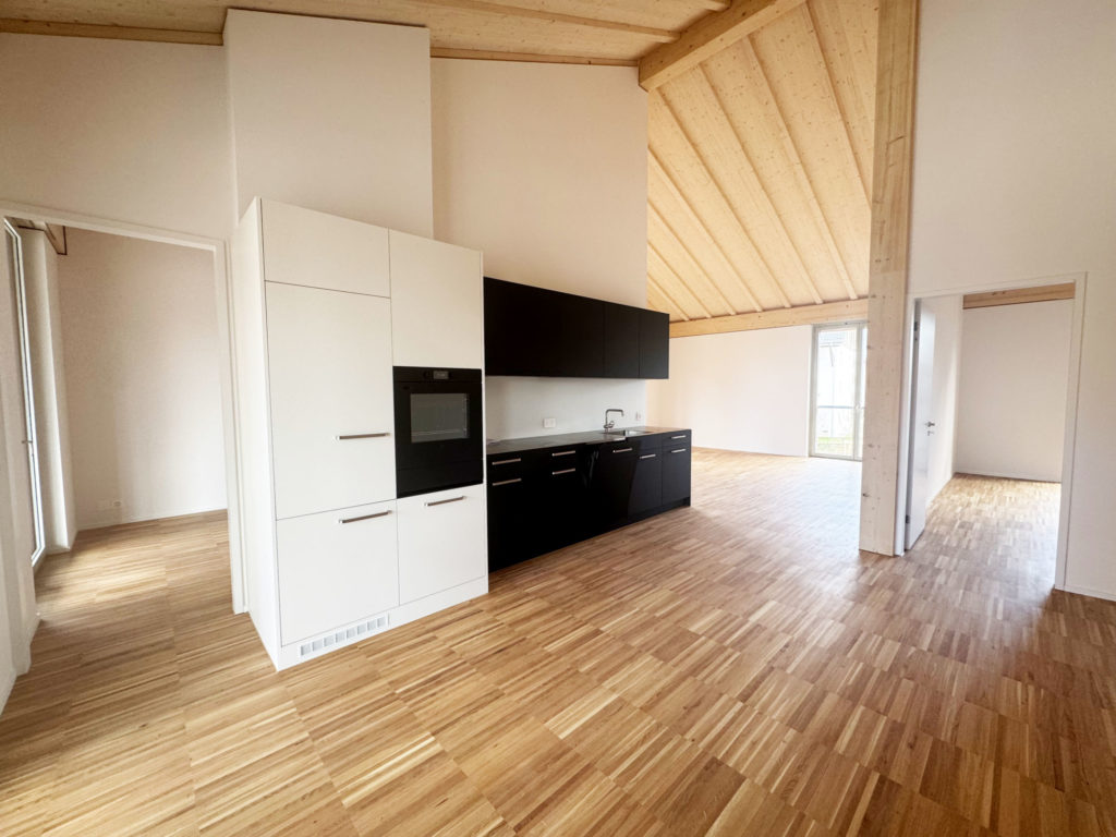 Stilvolle 3.5-Zimmer Wohnung in Niederhasli - Küche
