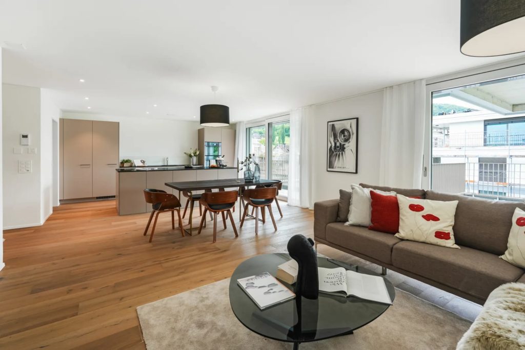 Attikawohnung mit viel Privatsphäre, Blick ins Grüne und 97 m² Terrasse - Bild 13