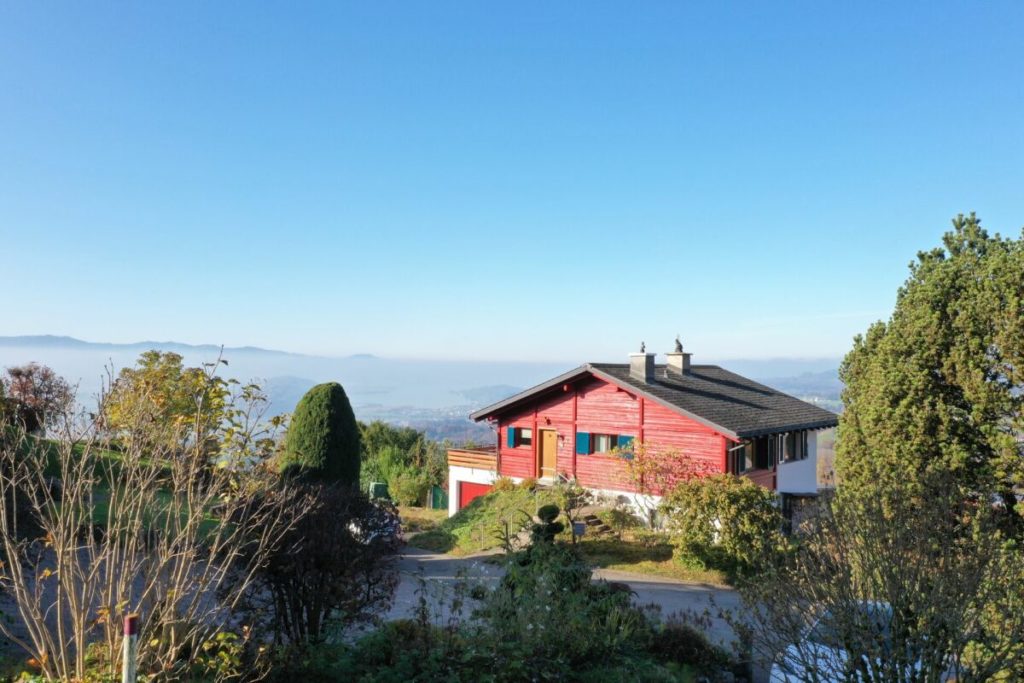 Wohnung im EG mit ca. 209 m2 Nettowohnfläche, ca. 104 m2 Terrasse, See- und Bergpanorama - Bild 1