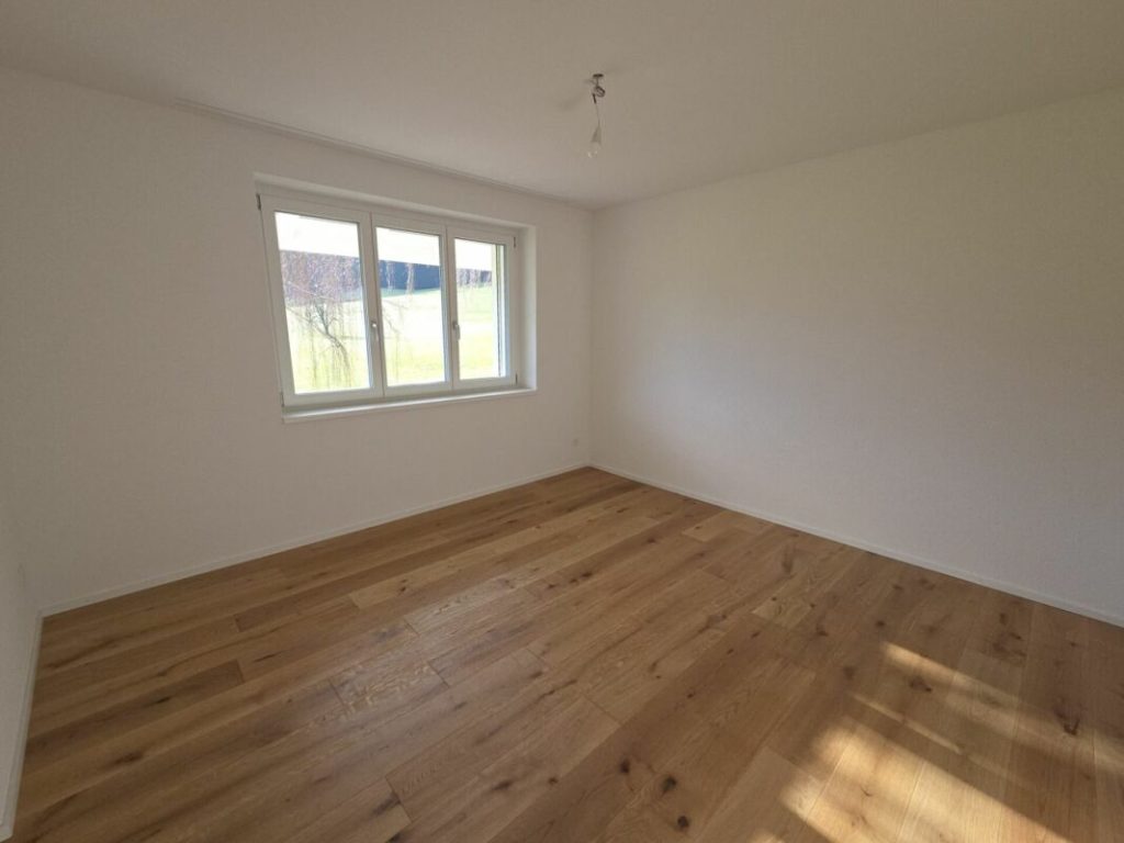 Zu verkaufen in 8362 Itaslen bei Balterswil, neues 5½ Zi.-EFH, an unverbaubarer Lage angrenzend an Landwirtschaftszone, mit Weitsicht auf Wiese ! - Bild 20
