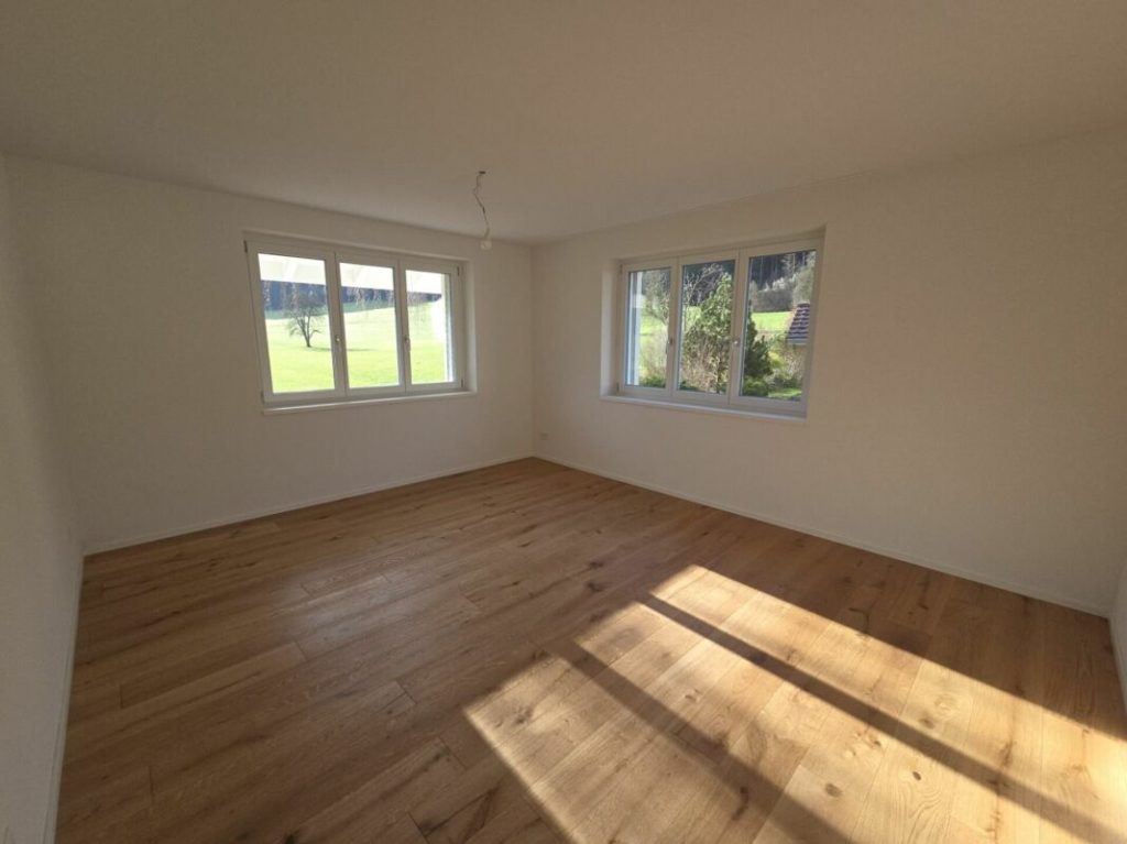 Zu verkaufen in 8362 Itaslen bei Balterswil, neues 5½ Zi.-EFH, an unverbaubarer Lage angrenzend an Landwirtschaftszone, mit Weitsicht auf Wiese ! - Bild 21
