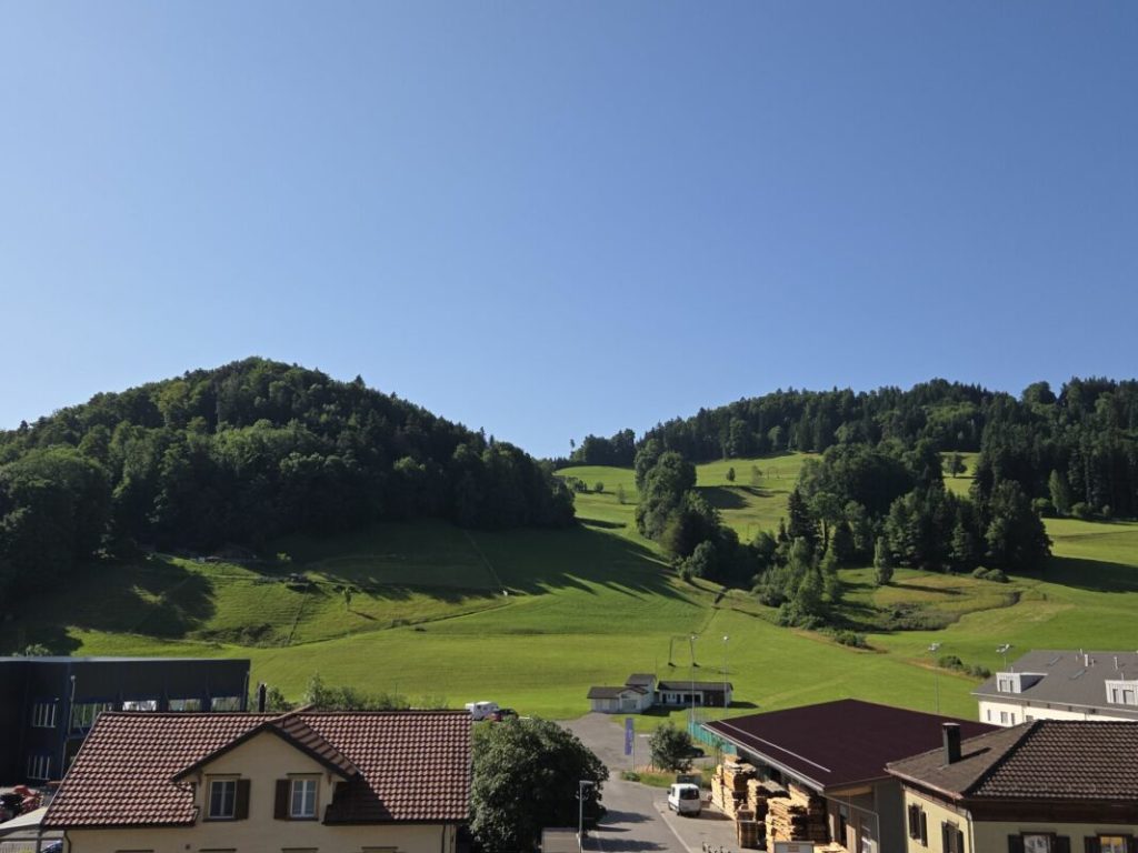 Zu vermieten am Vorderen Rebweg in 9534 Gähwil; 4½ Zi.-Wohnungen, an ruhiger, sonniger Lage; Erstbezug ab 1. Nov. 2025 oder nach Vereinbarung /nur 1 Gehminute bis ÖV und Einkauf ! - Bild 27