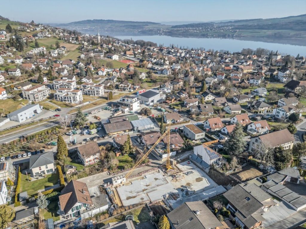 Haus F: Viel Raum und Höhe, mit Garten und Einstellhalle - Bild 2