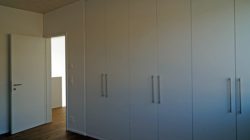 DAS LETZTE FREIE HAUS IM QUARTIER VIVA VERDE: Doppeleinfamilienhaus M1 - Referenz Nachbarhaus