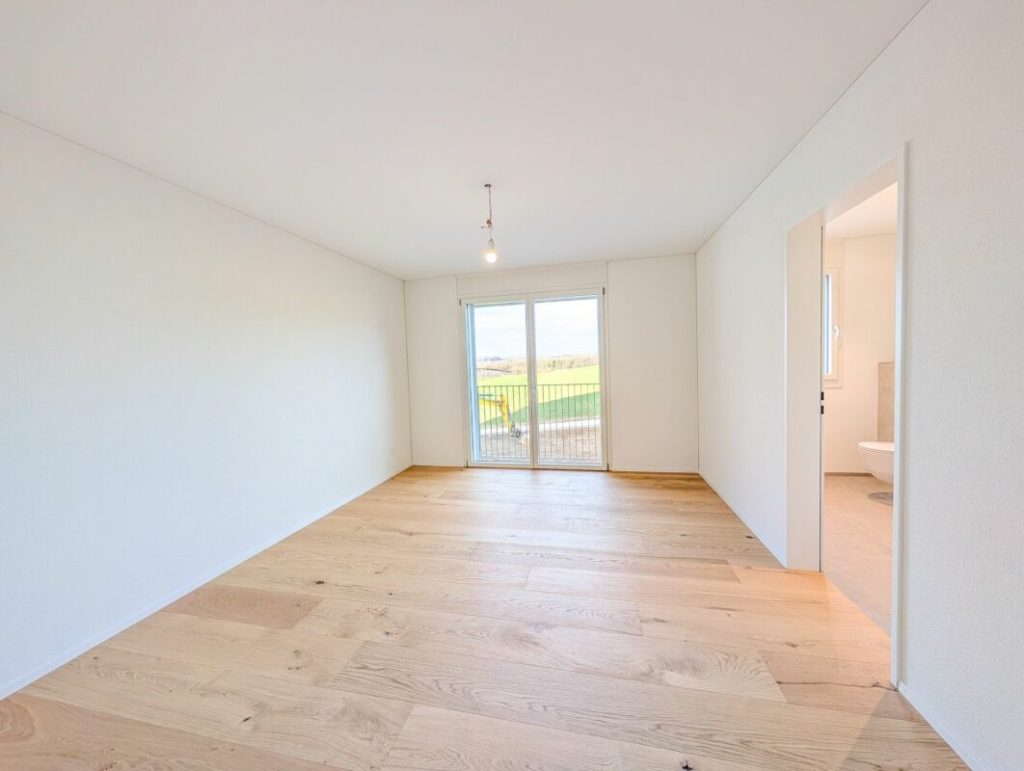 4.5-Zimmer-Wohnung im OG mit zwei Balkonen - Bild 5