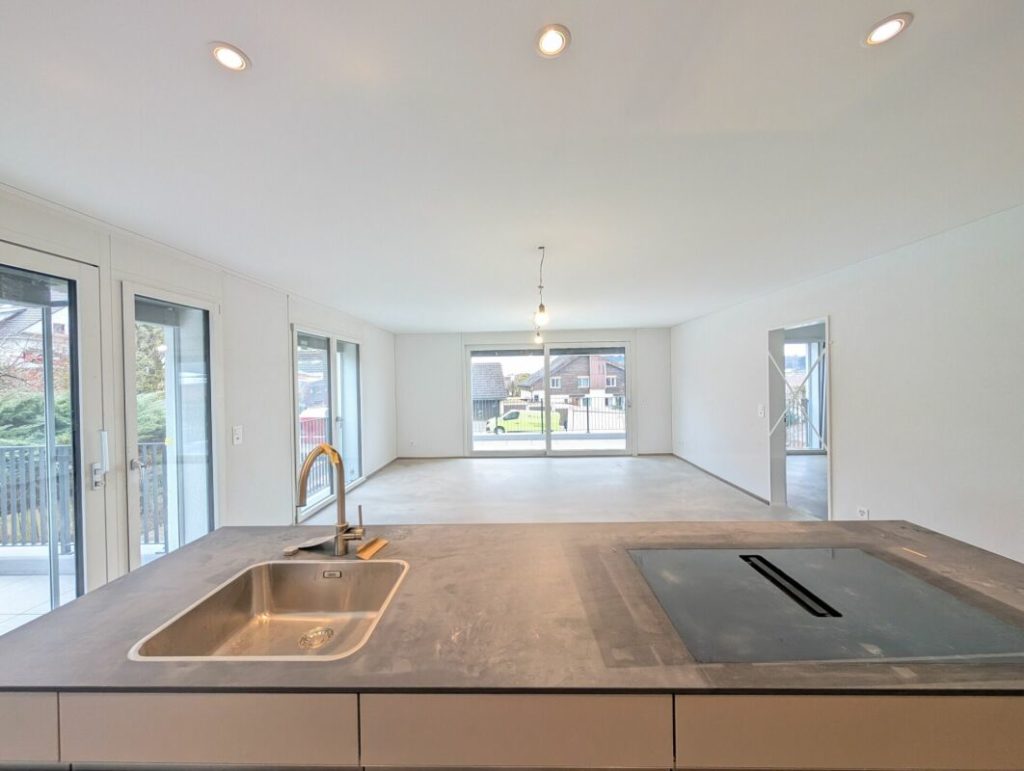 4.5-Zimmer-Wohnung im OG mit zwei Balkonen - Bild 4