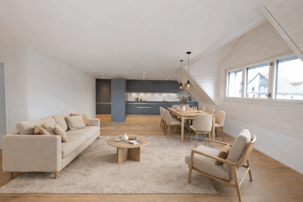 Charmante 4.5-Zimmer-Dachmaisonette mit zwei sonnigen Balkonen - Bild 9