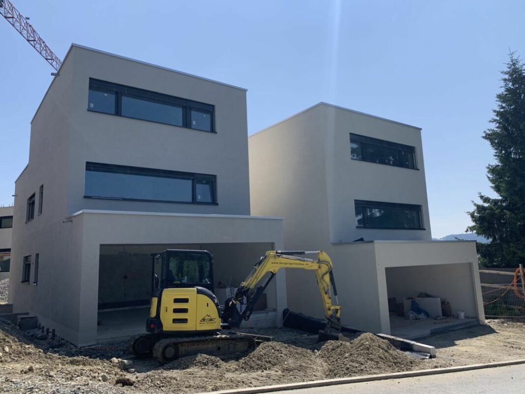 Freistehendes Einfamilienhaus mit Ausblick auf unverbaubare Landwirtschaftszone - Symbolbild A10