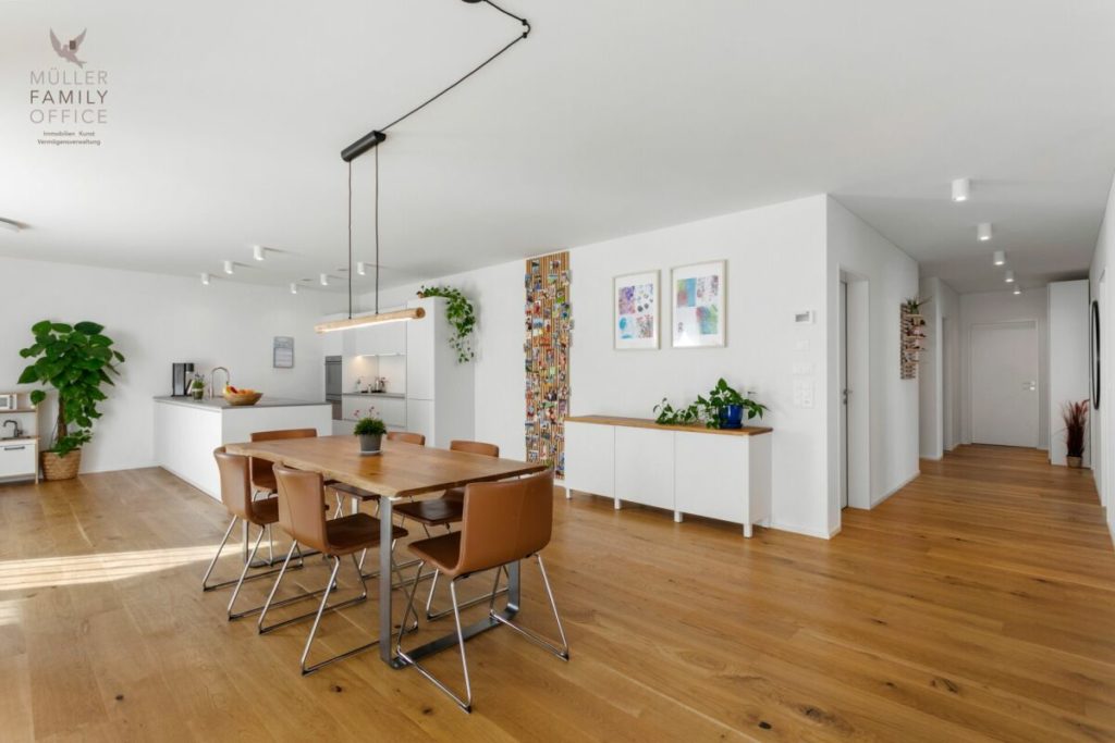 Neuwertige 5 1/2 Zimmer-Minergie-Wohnung mit grossem Balkon und hochwertigem Ausbau - Bild 8