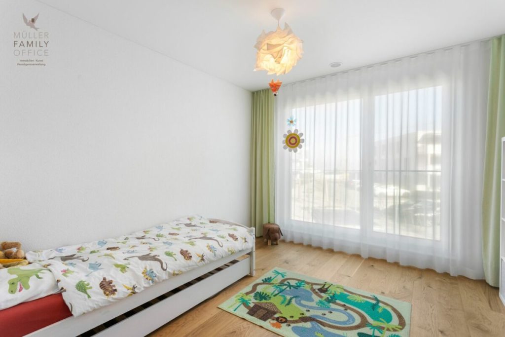 Neuwertige 5 1/2 Zimmer-Minergie-Wohnung mit grossem Balkon und hochwertigem Ausbau - Bild 13