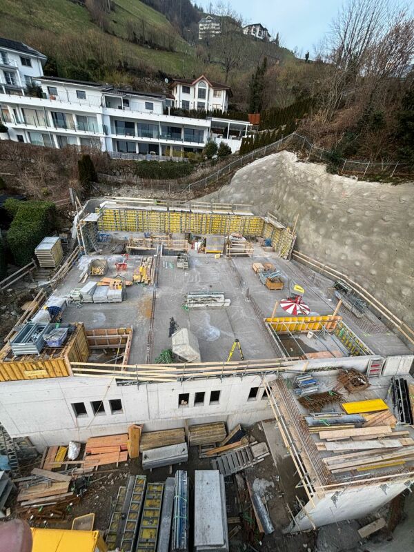 Neubau Terrassenhaus mit einmaliger Berg- und Seesicht - Bild 9