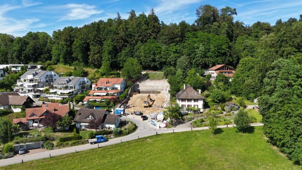 BAUFORTSCHRITT: HANGSICHERUNG VOLLENDET - BELLA VISTA.CH NIMMT FORM AN - Bild 2