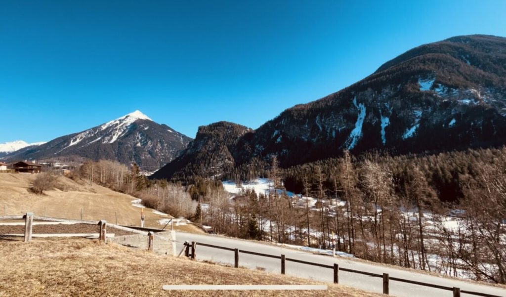 Sonnig, ruhig und ein unverbaubares Panorama - Bild 1